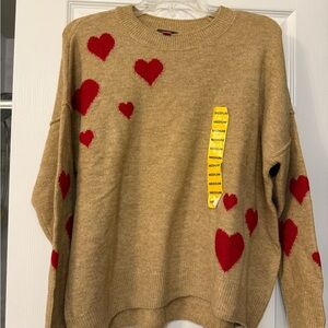 Vince Camuto medium Tan Sweater with Red Heart Accents NWT